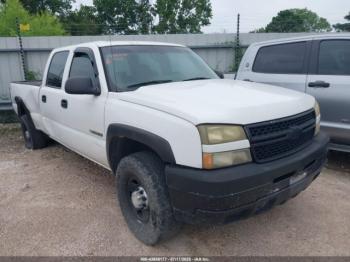  Salvage Chevrolet Silverado 2500