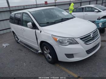  Salvage Volkswagen Routan