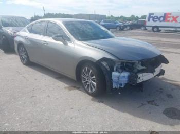  Salvage Lexus Es