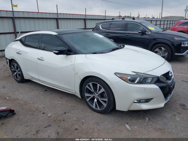  Salvage Nissan Maxima
