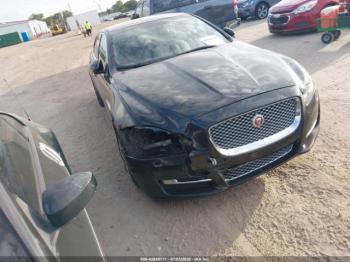  Salvage Jaguar XJ