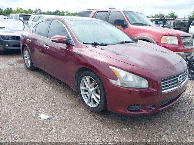  Salvage Nissan Maxima