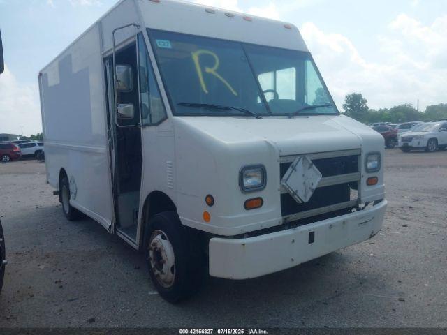  Salvage Freightliner Chassis