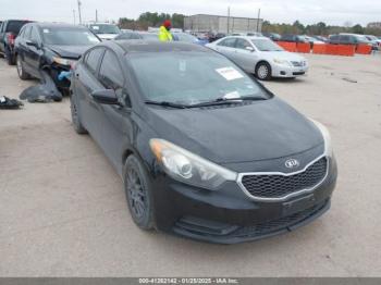  Salvage Kia Forte