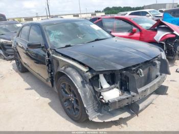  Salvage Chrysler 300