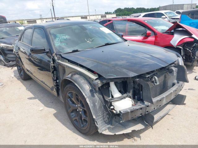  Salvage Chrysler 300