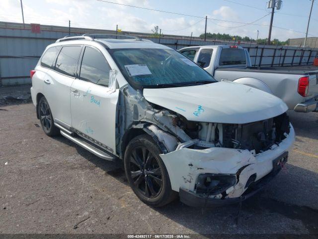  Salvage Nissan Pathfinder
