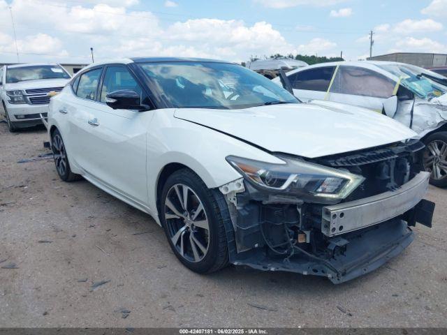  Salvage Nissan Maxima