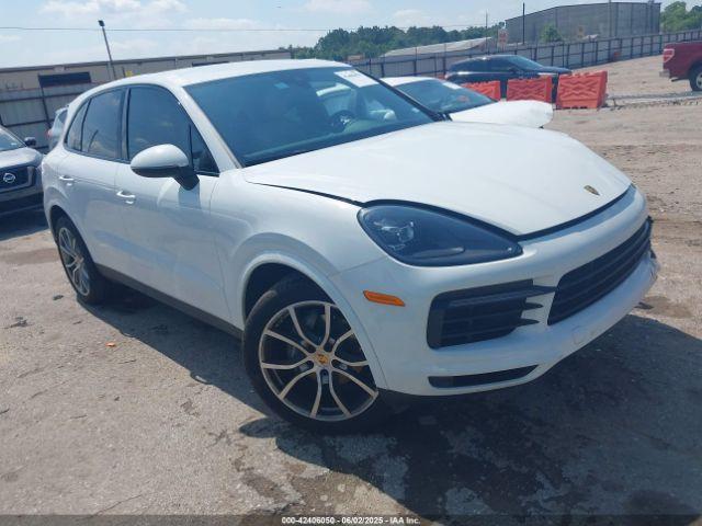  Salvage Porsche Cayenne