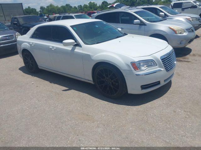  Salvage Chrysler 300