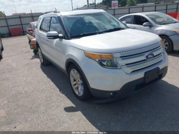 Salvage Ford Explorer