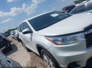  Salvage Toyota Highlander