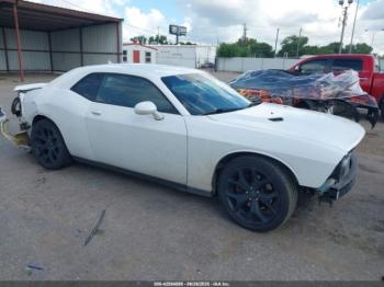  Salvage Dodge Challenger