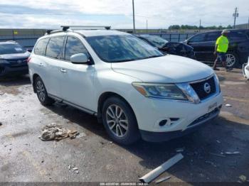  Salvage Nissan Pathfinder