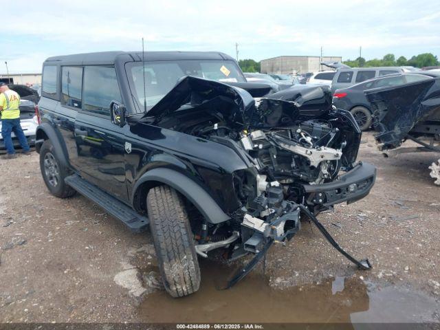  Salvage Ford Bronco