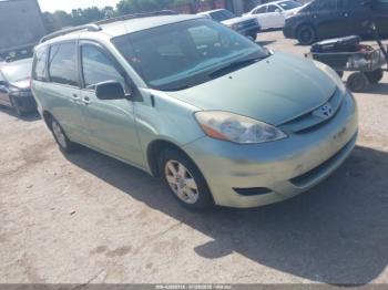  Salvage Toyota Sienna