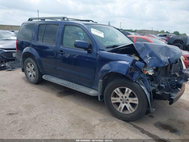  Salvage Nissan Pathfinder