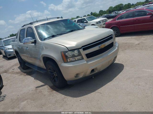  Salvage Chevrolet Avalanche 1500