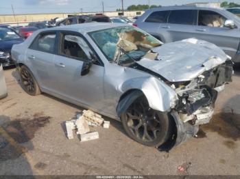 Salvage Chrysler 300