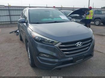  Salvage Hyundai TUCSON
