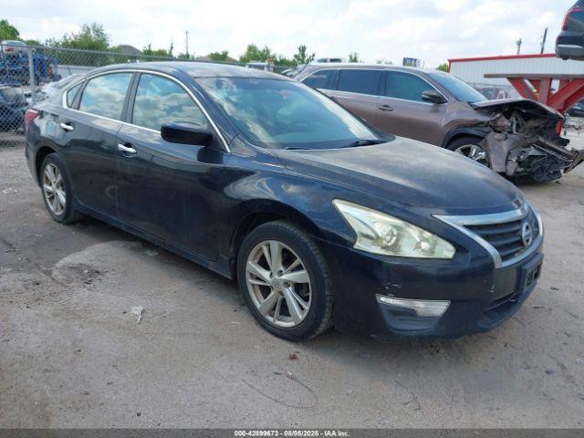  Salvage Nissan Altima