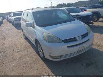  Salvage Toyota Sienna
