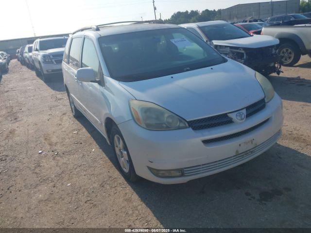  Salvage Toyota Sienna