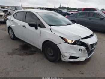  Salvage Nissan Versa