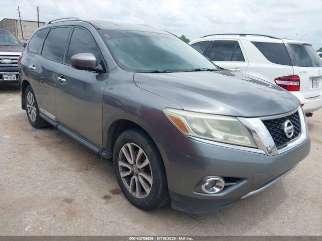  Salvage Nissan Pathfinder
