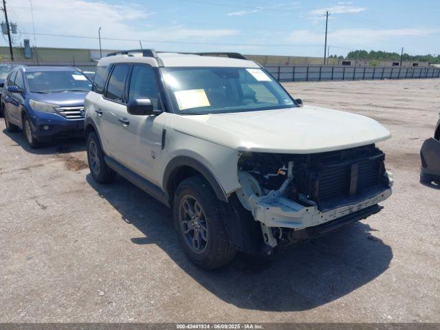  Salvage Ford Bronco