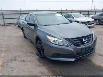  Salvage Nissan Altima
