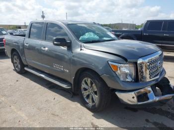  Salvage Nissan Titan