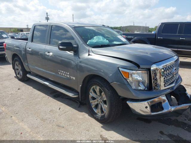  Salvage Nissan Titan