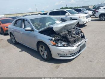  Salvage Volkswagen Passat