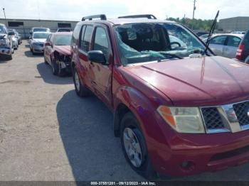  Salvage Nissan Pathfinder