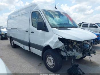  Salvage Mercedes-Benz Sprinter 2500