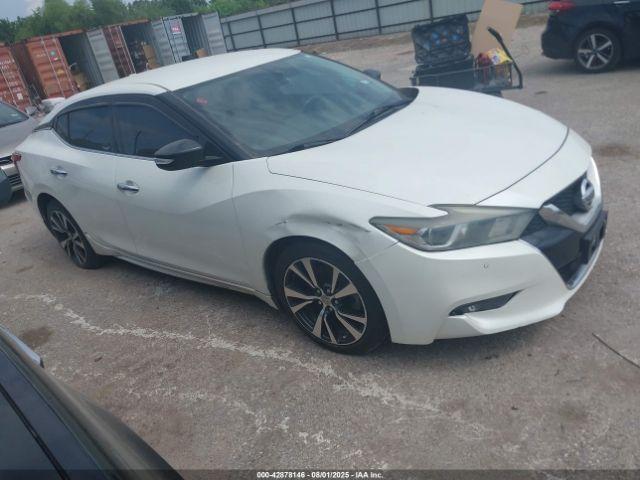  Salvage Nissan Maxima