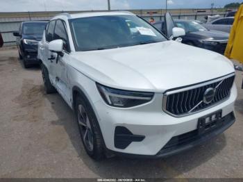  Salvage Volvo XC40