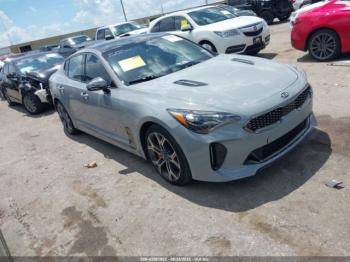 Salvage Kia Stinger