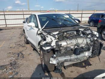  Salvage Porsche Macan