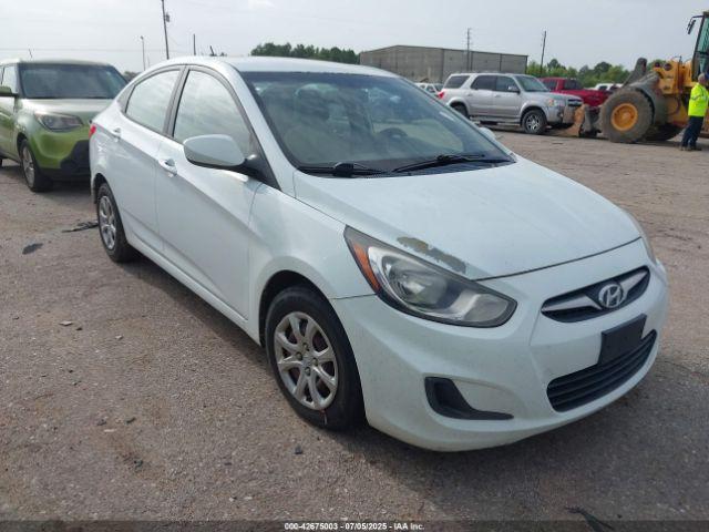  Salvage Hyundai ACCENT