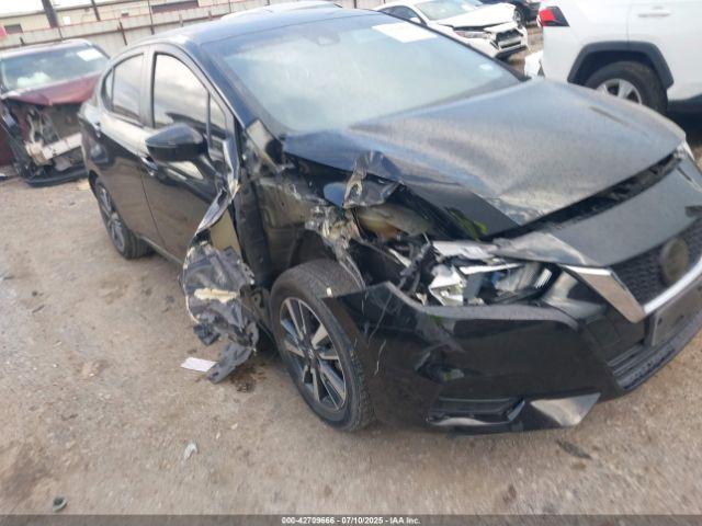  Salvage Nissan Versa