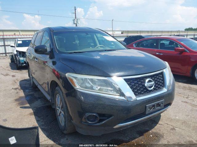  Salvage Nissan Pathfinder