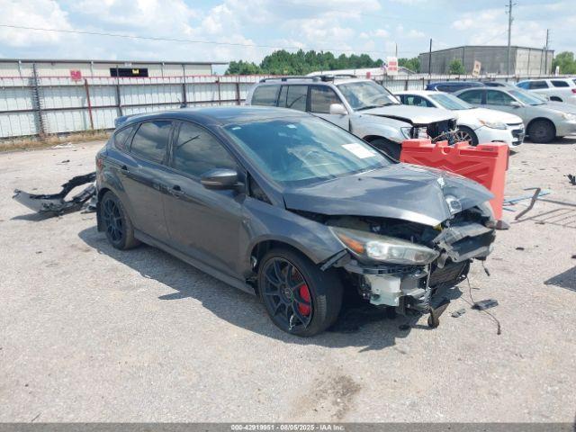  Salvage Ford Focus St