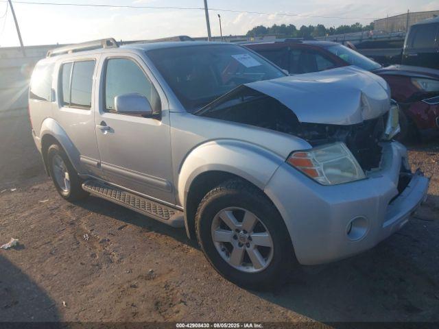  Salvage Nissan Pathfinder