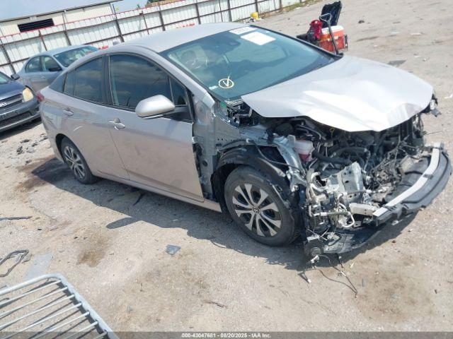  Salvage Toyota Prius Prime