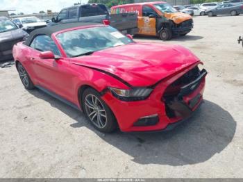  Salvage Ford Mustang