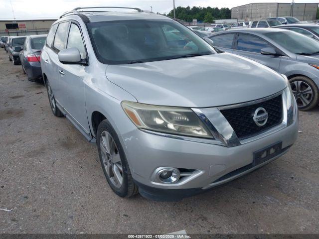  Salvage Nissan Pathfinder