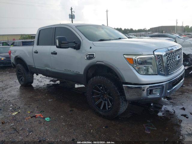  Salvage Nissan Titan