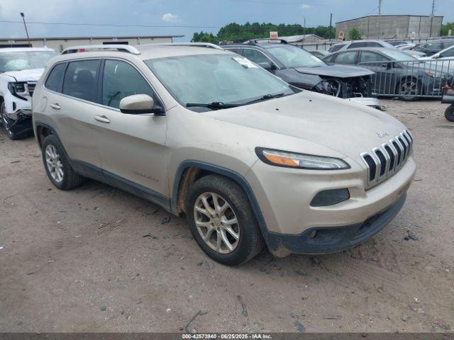  Salvage Jeep Cherokee